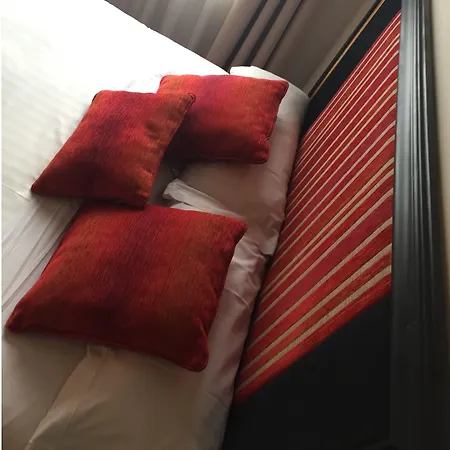 Ad Hoc Monumental 1881 3* Βαλένθια