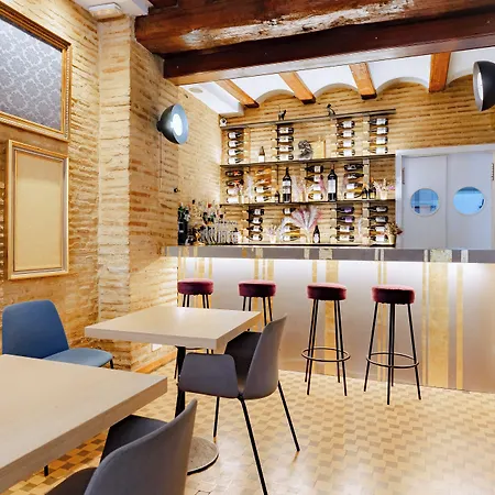 Ad Hoc Monumental 1881 Βαλένθια