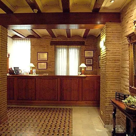 Ad Hoc Monumental 1881 Hotel
