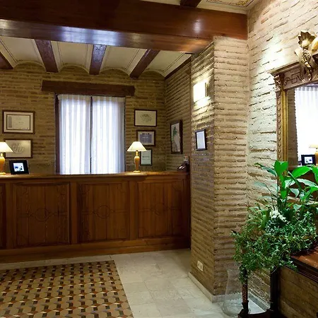 Hotel Ad Hoc Monumental 1881