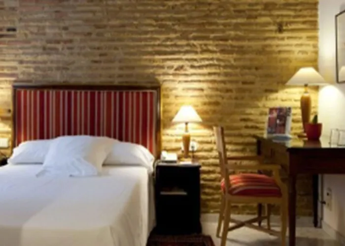 Ad Hoc Monumental 1881 Valenza