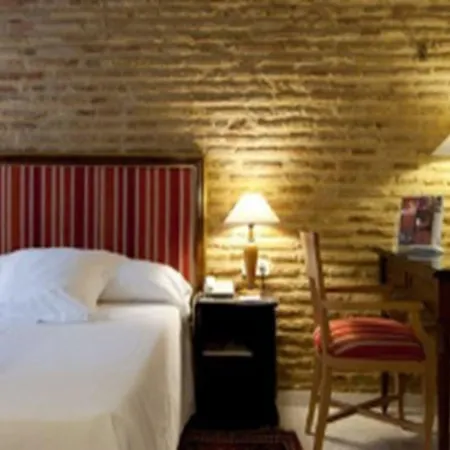 Ad Hoc Monumental 1881 Валенсия