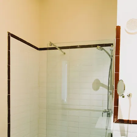 Ad Hoc Monumental 1881 Отель 3*