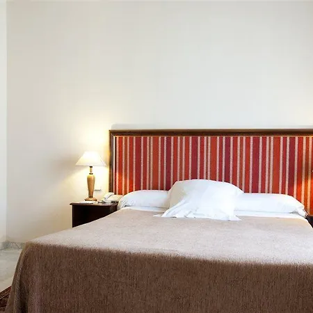 Ad Hoc Monumental 1881 Валенсия